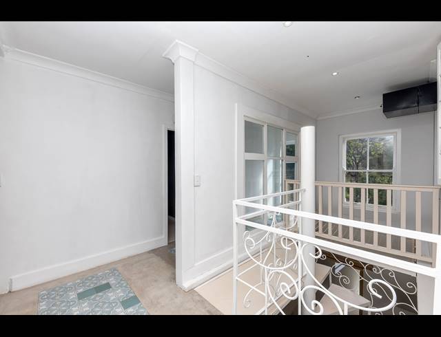 3 BEDROOM FULL FLOOR TO LET IN OVERKLOOF